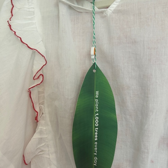 FARM Rio White Blouse with Red Floral Embroidery New With Tags Medium - Picture 9 of 10